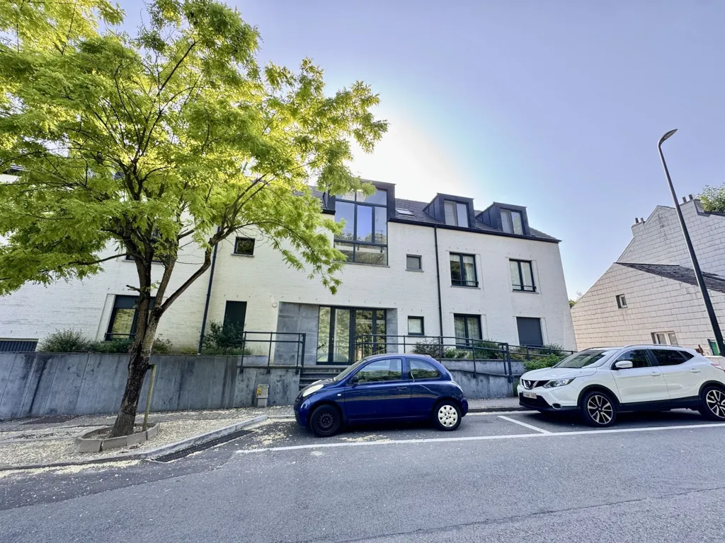 Extérieur - Appartement avec terrasse et jardin commun à Bruxelles