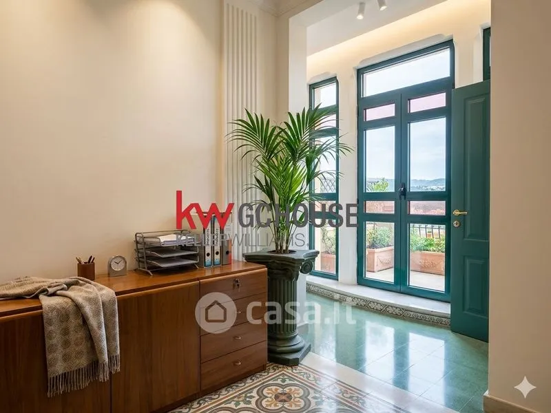 Esik - Historic Apartment with View in Salerno