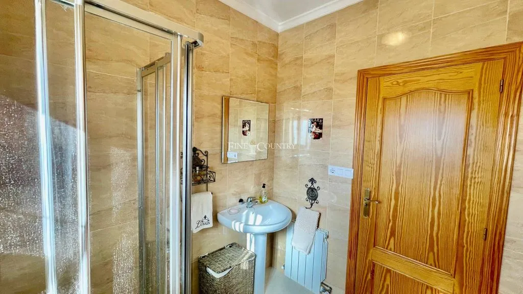 Salles de bain - Luxury Villa with Pool in Jalon Valley, Valencia