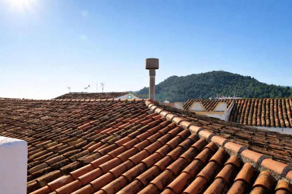 Extérieur - Renovated Hotel with Balcony in Rafelcofer