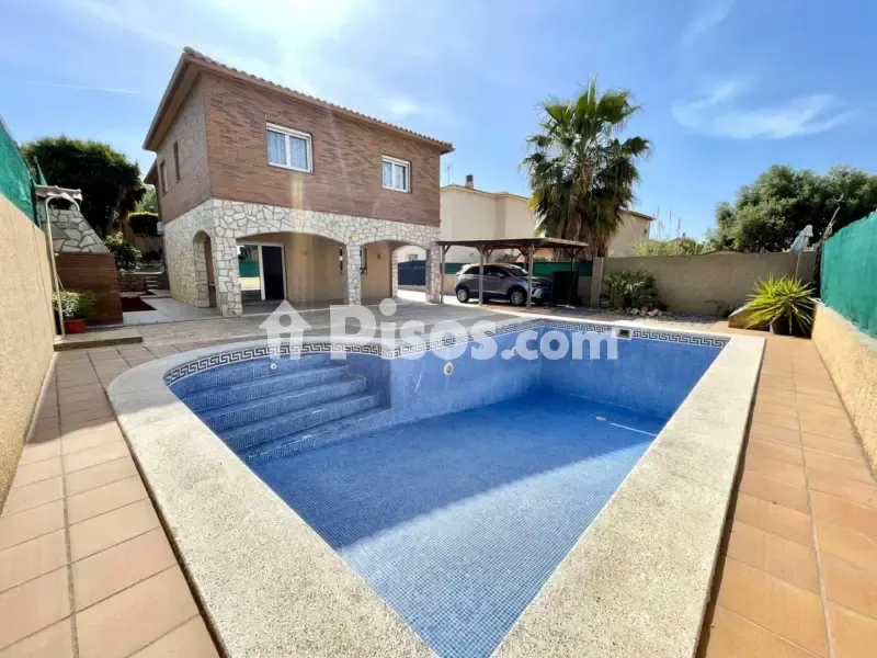 Bassein - Chalet with Private Pool in El Vendrell
