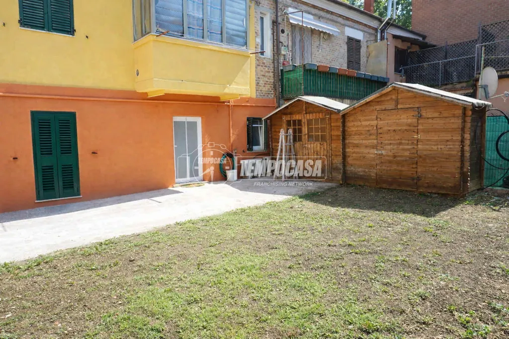 Jardin - Rear-Facing Apartment with Garden in Ancona