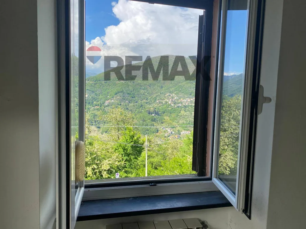 Toad - Independent House with Valley View in Tribogna