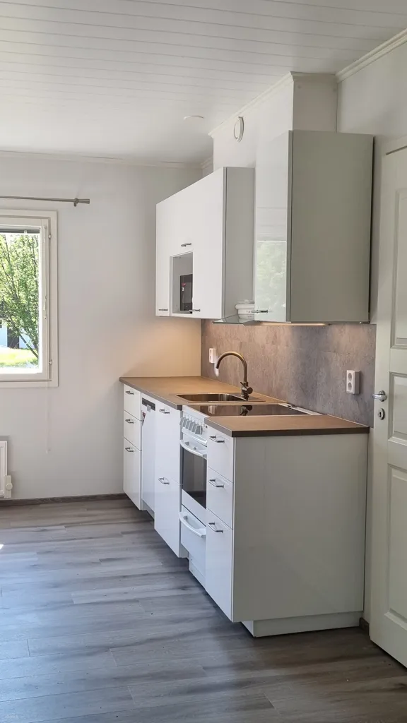 Köök - Renovated Cottage with Sauna in Lunkkaus