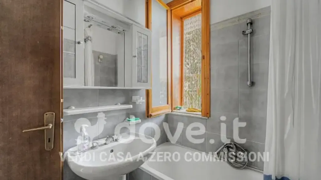 Salles de bain - Bright Apartment with Balcony in Acireale