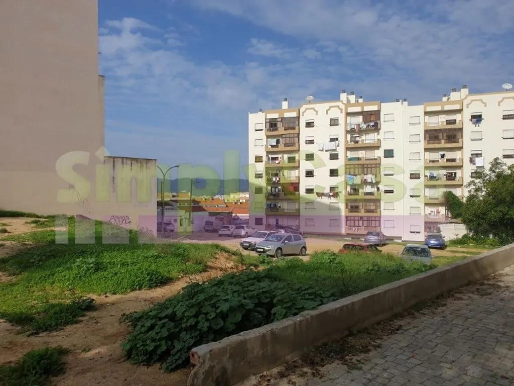 Aed - Construction Land with Approved Project in Setúbal