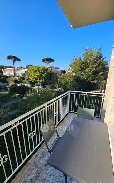 Balcon - Rented Trilocale with Balcony in Pisa