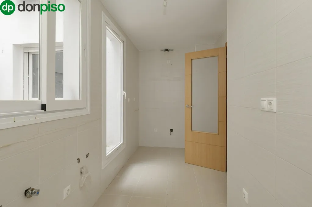 hallway_entrance