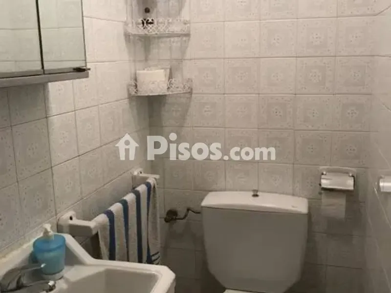 Salles de bain - Rustic House with Patio in Santa Gadea del Cid