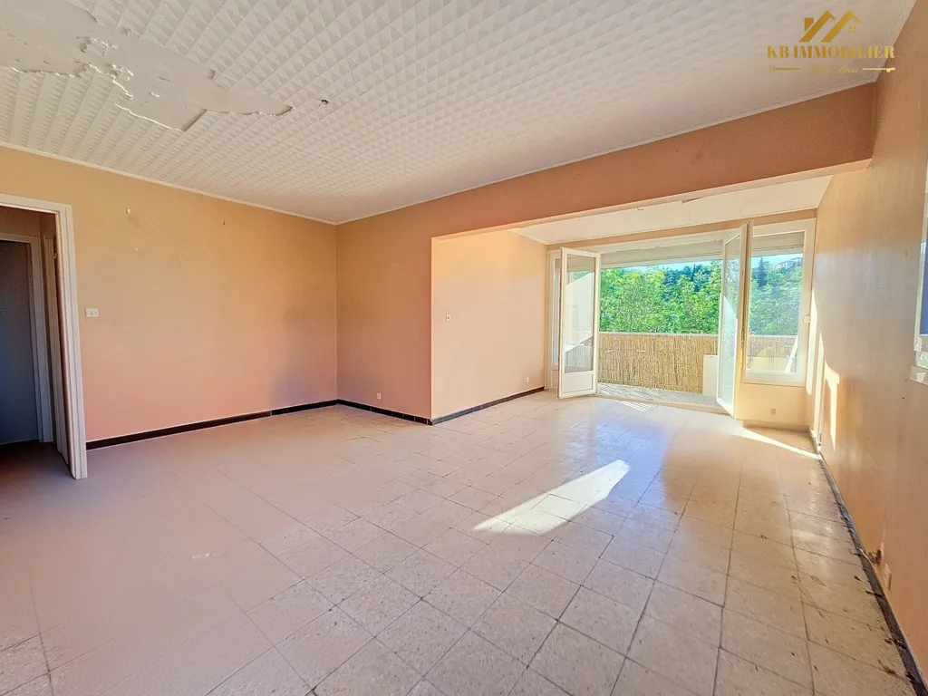 Pièces - Appartement 5 Pièces avec Terrasse à Privas