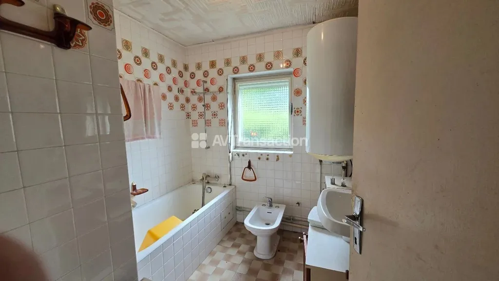 Vannitoad - Renovatable Cottage in Mercey-sur-Saône