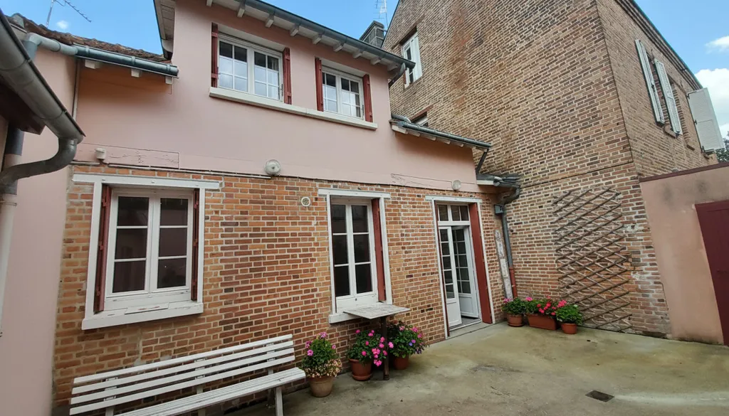 Jardin - Maison 3 Pièces avec Garage à Lamotte-Beuvron