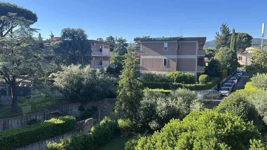 Aed - Panoramic Apartment with Balcony in Florence