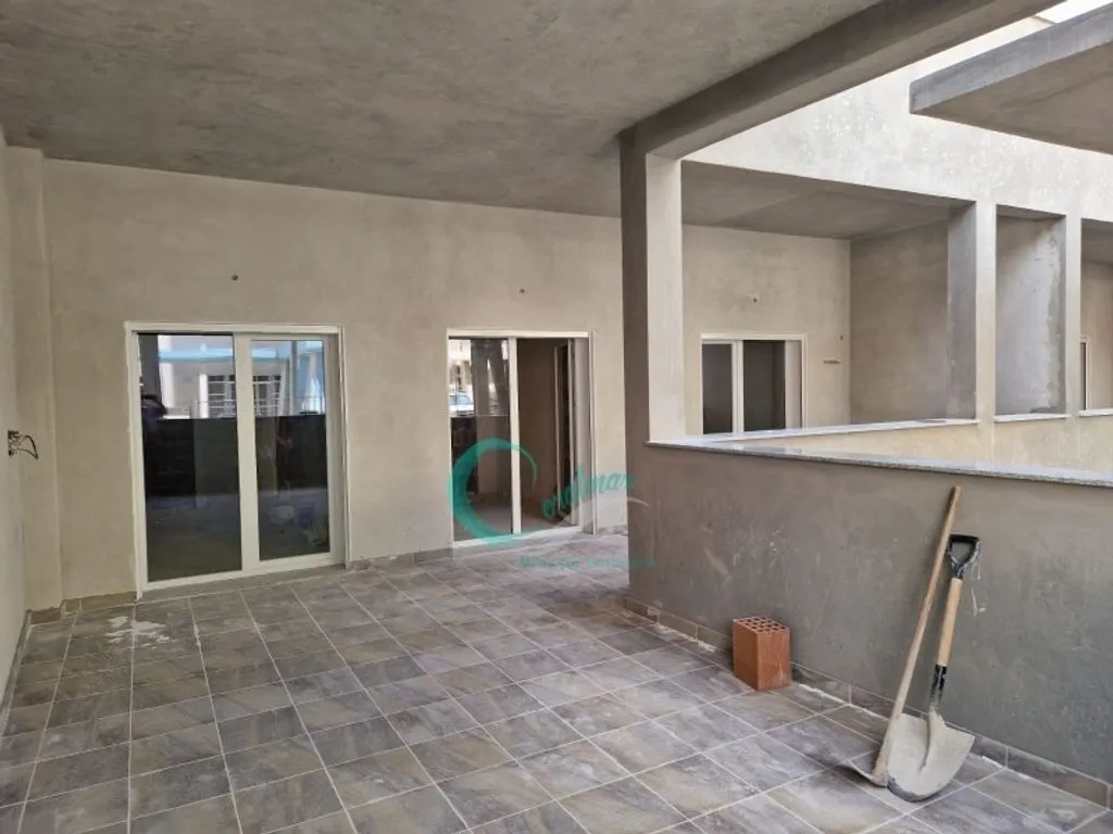 Aed - Luxury Flat with Balcony in Corroios
