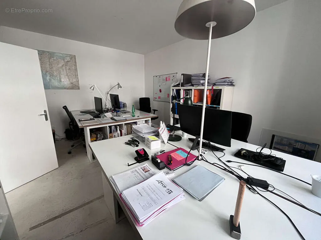Office - Office with Dual Access in Brest's Triangle d'Or