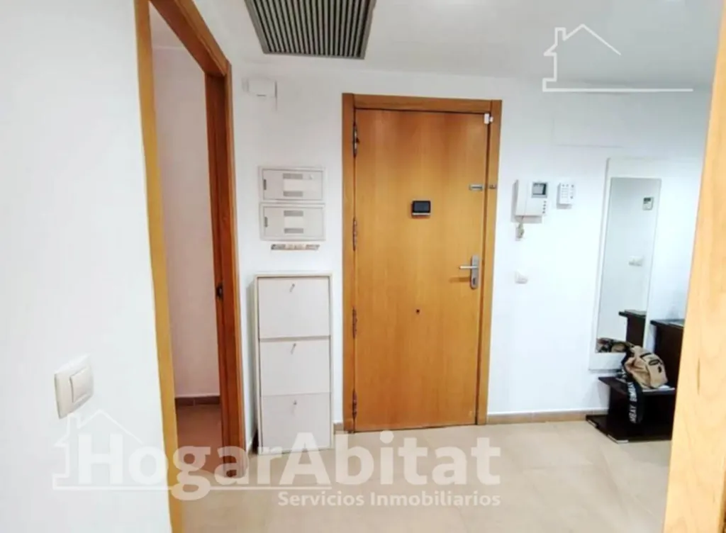 Esik - Semi-New Apartment with Patio in Almazora