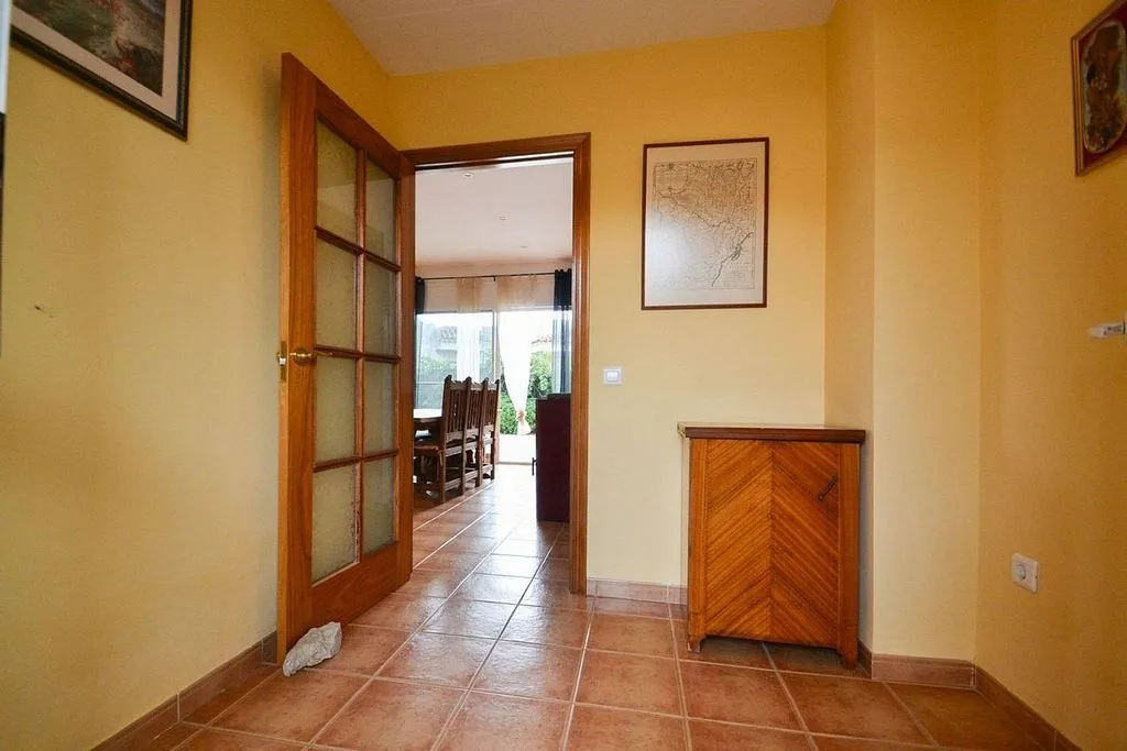 Esik - Chalet with Pool in Riumar Beachfront