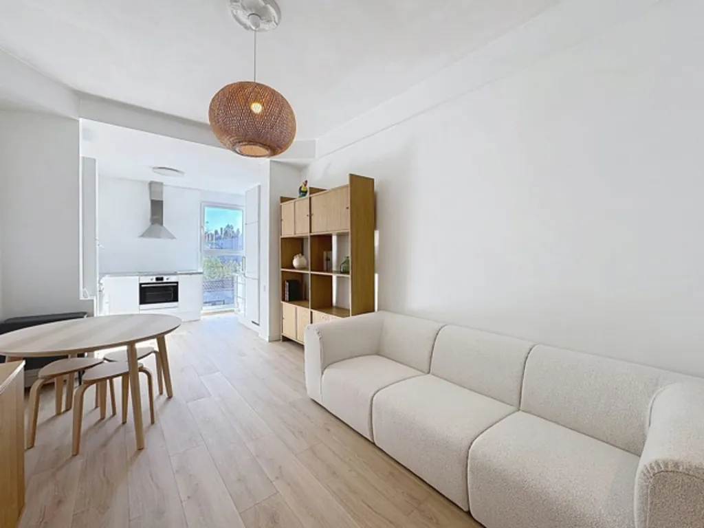 Elutuba - Bright 2-Bedroom Apartment in Uccle