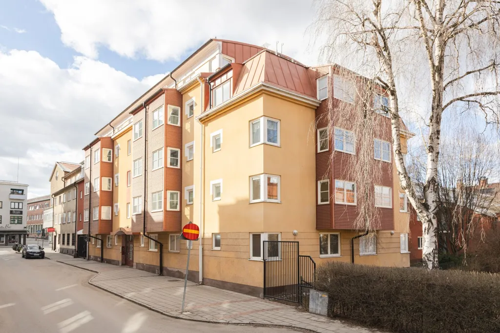 Välivaade - Modern Flat with Balcony in Västerås Centre