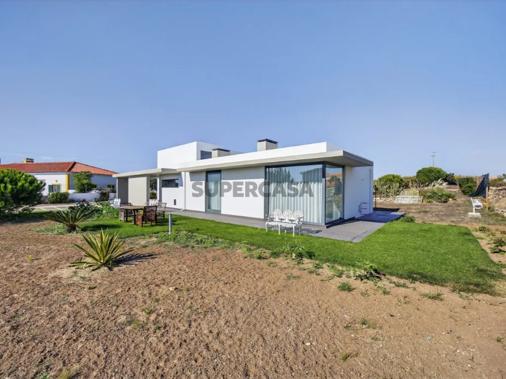 Außenansicht - Modern Villa with Industrial Design in Assafora