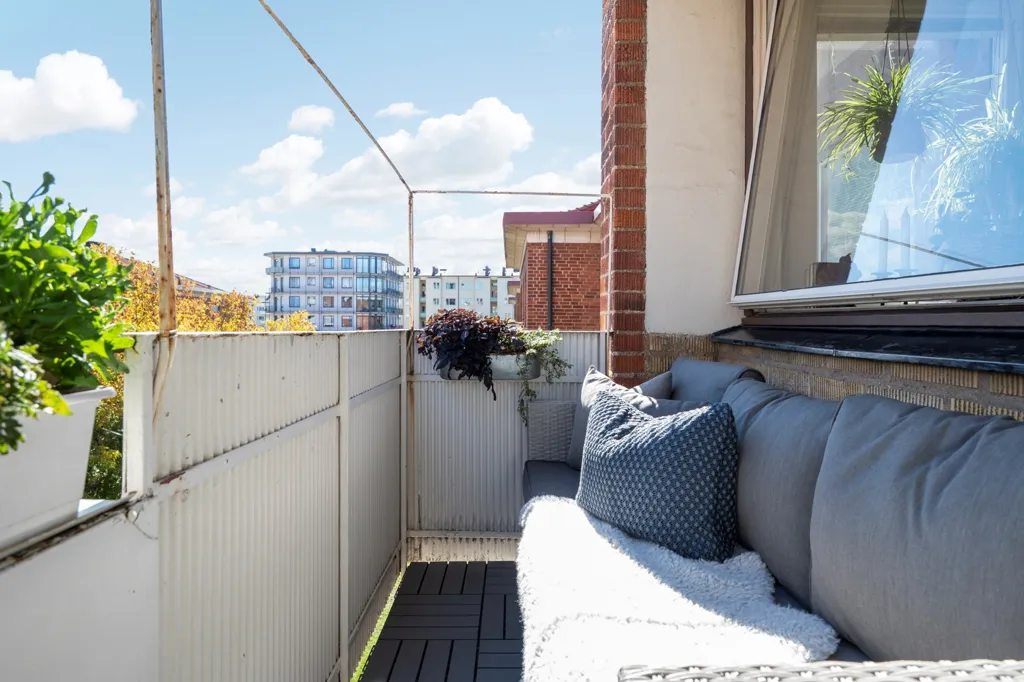 Rõdu - Fifties-Style Flat with Balcony in Malmö
