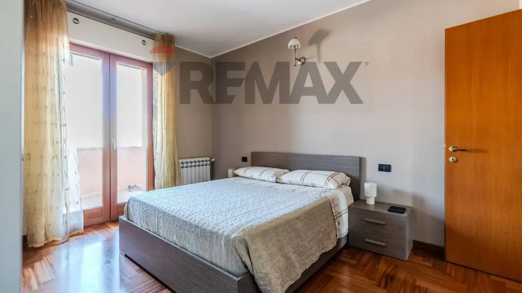 Chambres - Trilocale with Balcony in Sestu