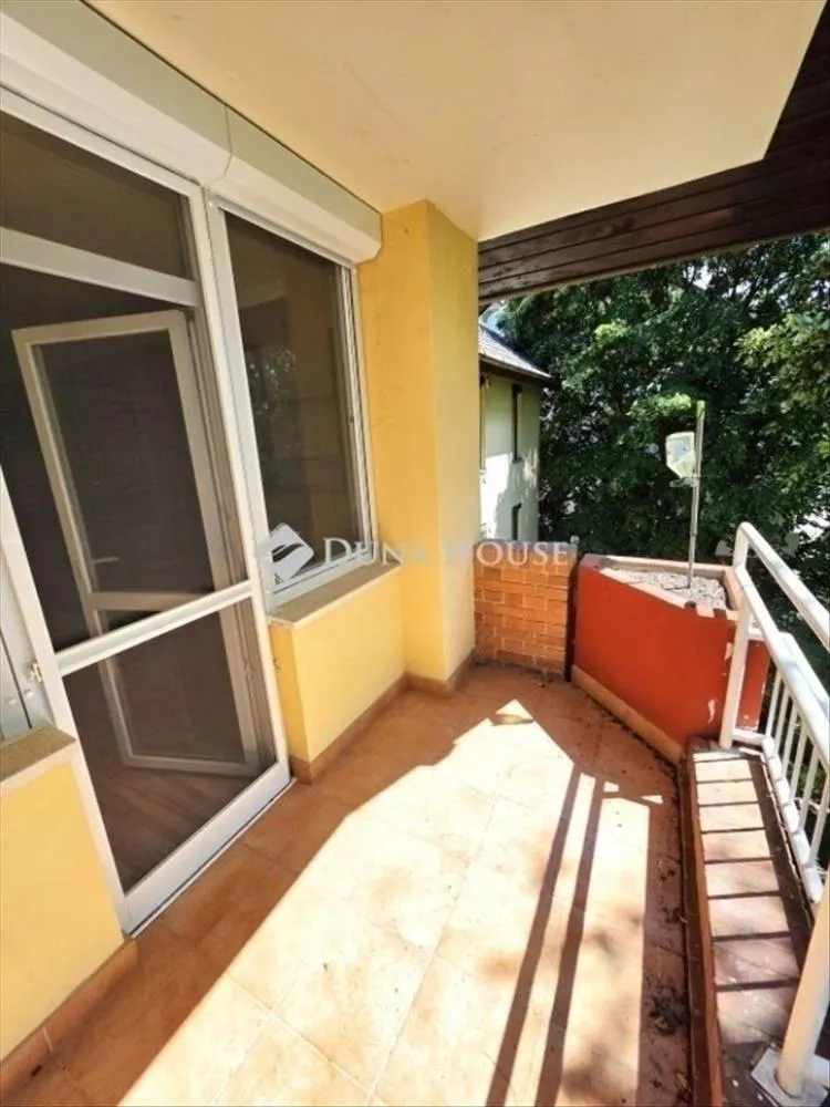 Balcone - Spacious Brick Flat with Balcony in Pécs
