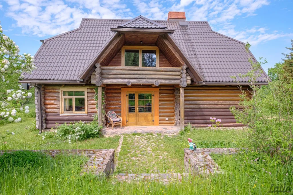 Extérieur - Wooden Cottage with Lake View in Cēsis District