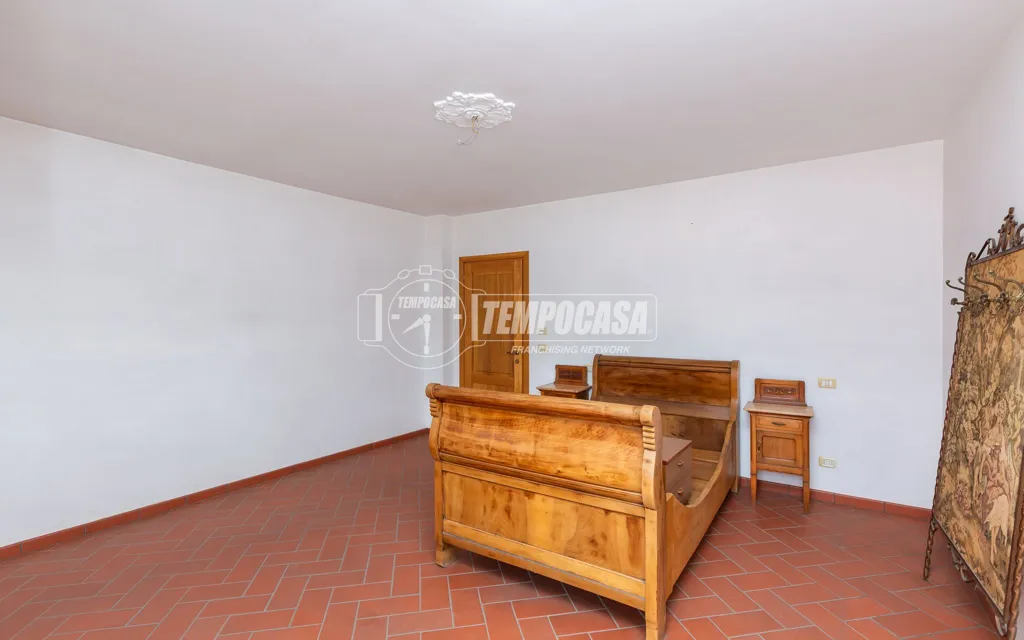 Magamistoad - Bifamiliar Villa with Private Garden in Caprie