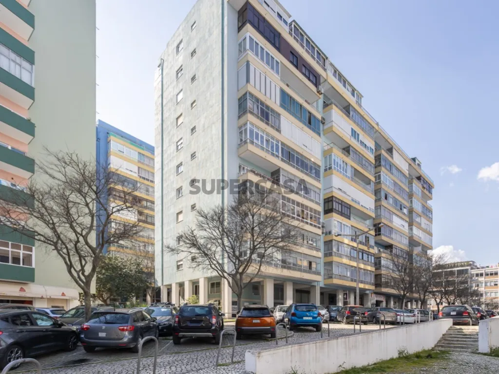 Välivaade - Open-Plan Apartment with River View in Almada