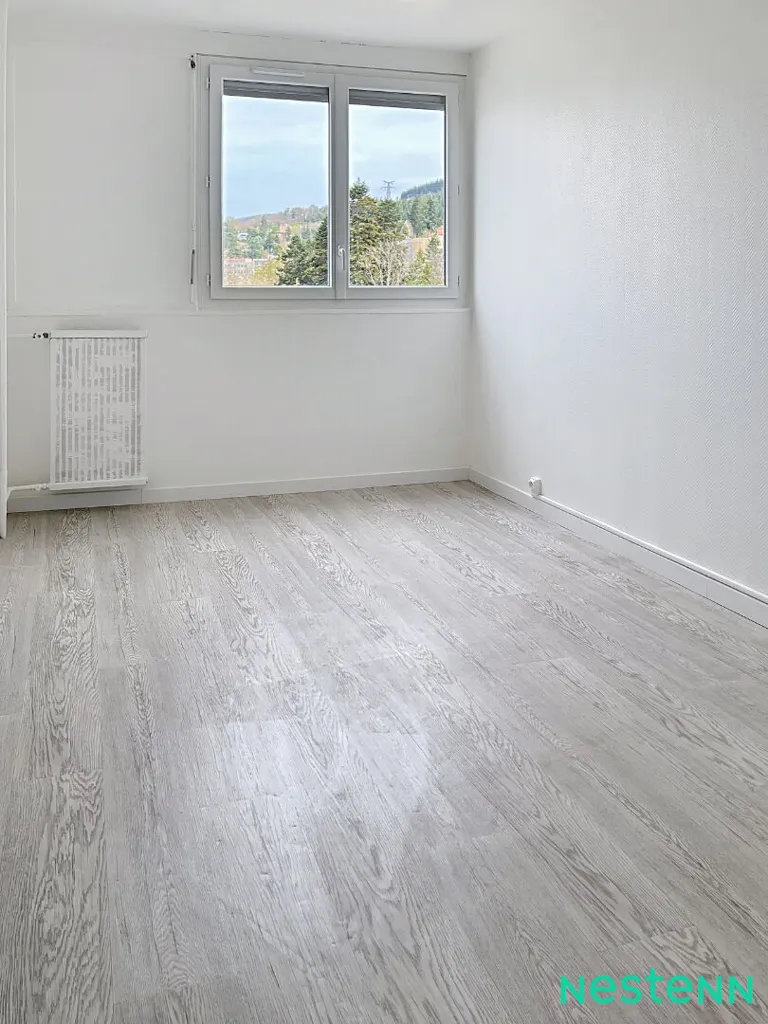 Toad - Fully Renovated Flat with Balcony in Saint-Étienne