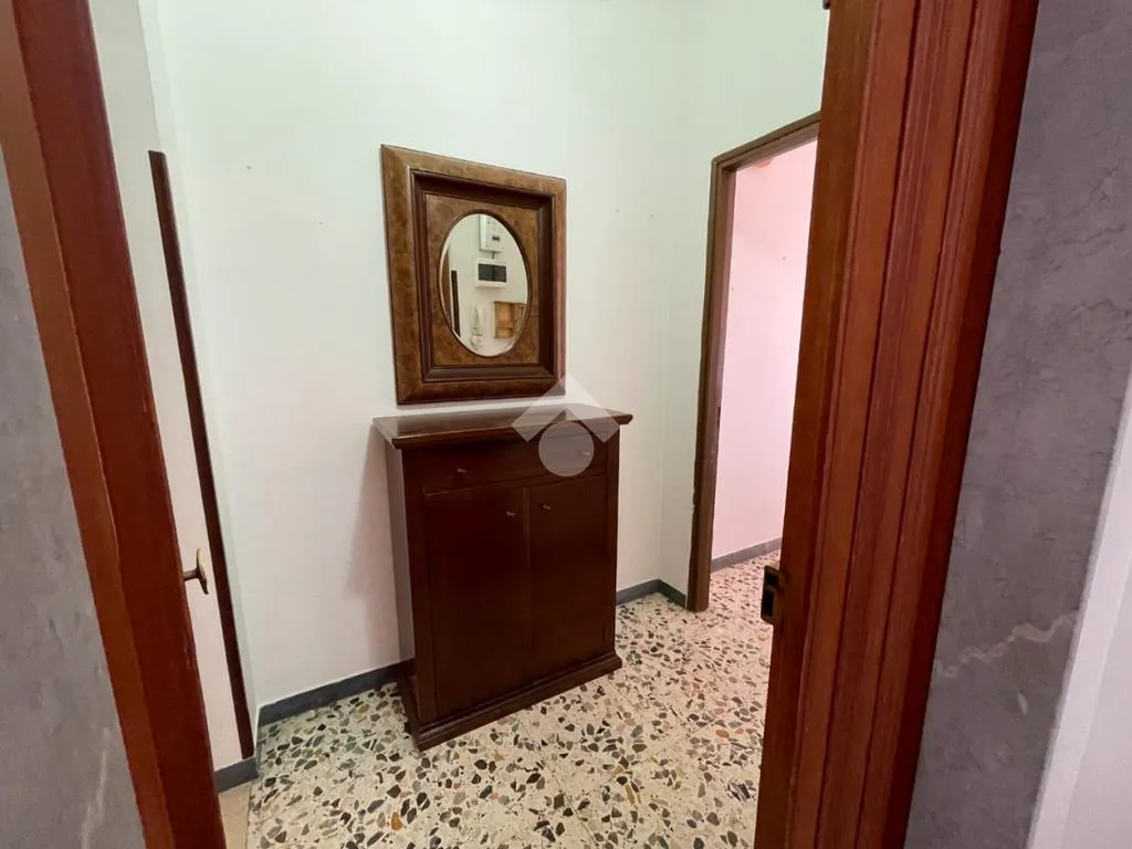 Esik - Bright Apartment with Balcony in Ceglie Messapica