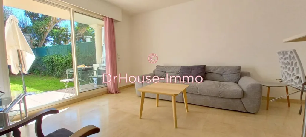 Living Room - Bright 3-Bed Apartment with Terrace in Nice