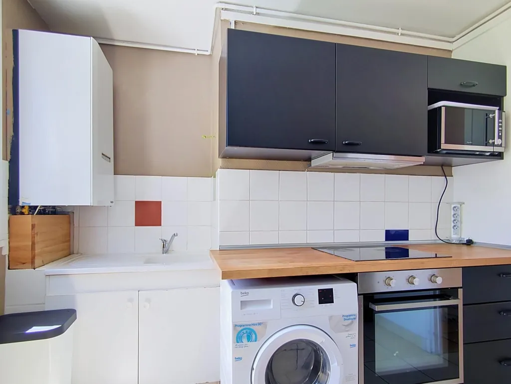 Cuisine - Appartement 3 Pièces avec Balcon au Grand Charran, Valence