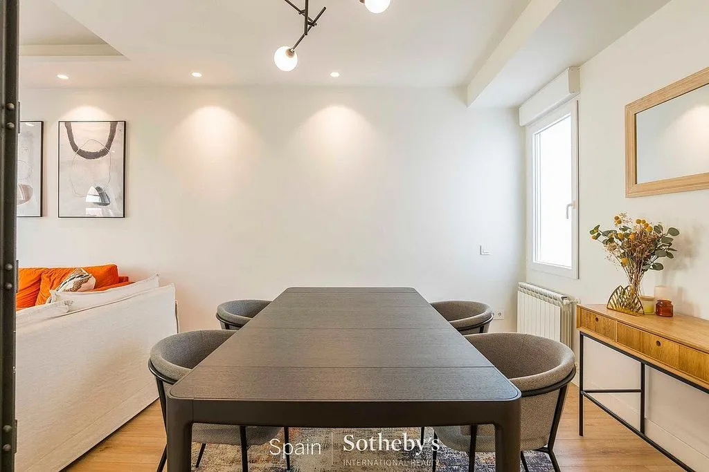 Salle à manger - Apartment with Air Conditioning in Goya, Madrid