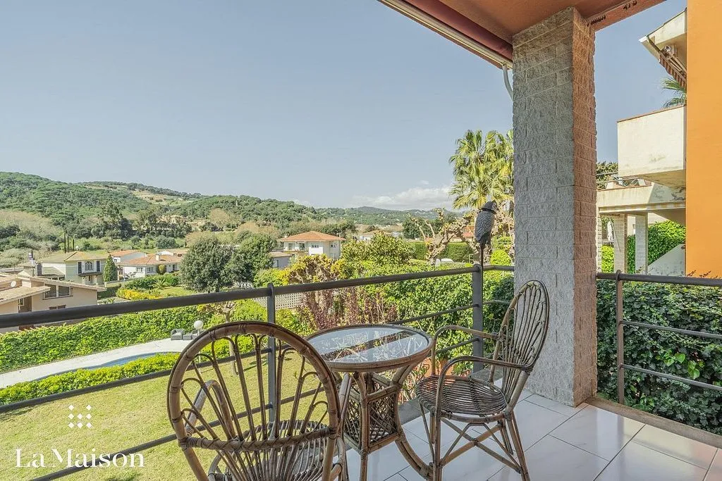 Balcony - Luxury House with Pool in Arenys de Munt