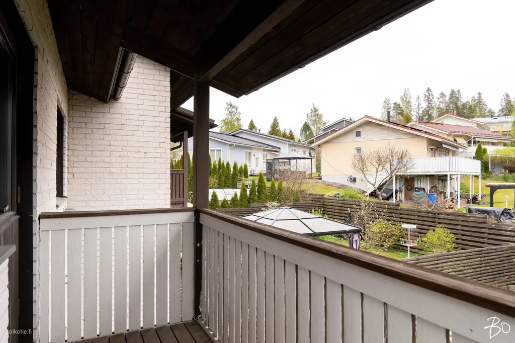 Rõdu - Duplex with Garden in Vantaa's Matarin