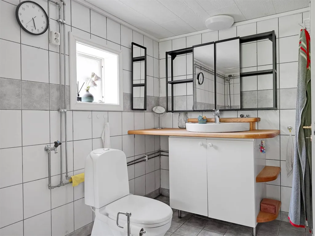 Salles de bain - Charming Cottage with Garden in Brattön