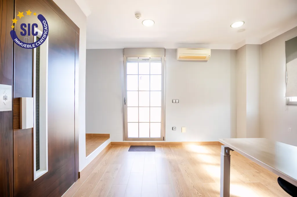 Bureau - Independent House with Pool in Gandia