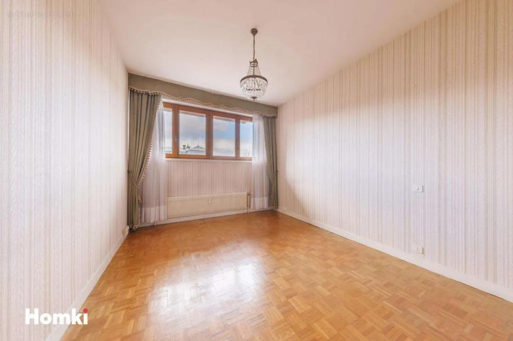 Toad - Bright 3-Bed Apartment with Balcony in Clermont-Ferrand