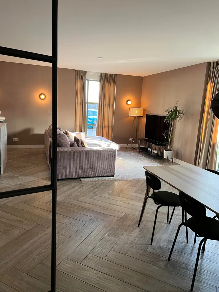 Söögituba - Fully Furnished Design Corner House in Eindhoven