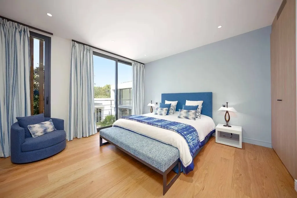 Bedrooms - Luxury Villa with Pool in Mougins