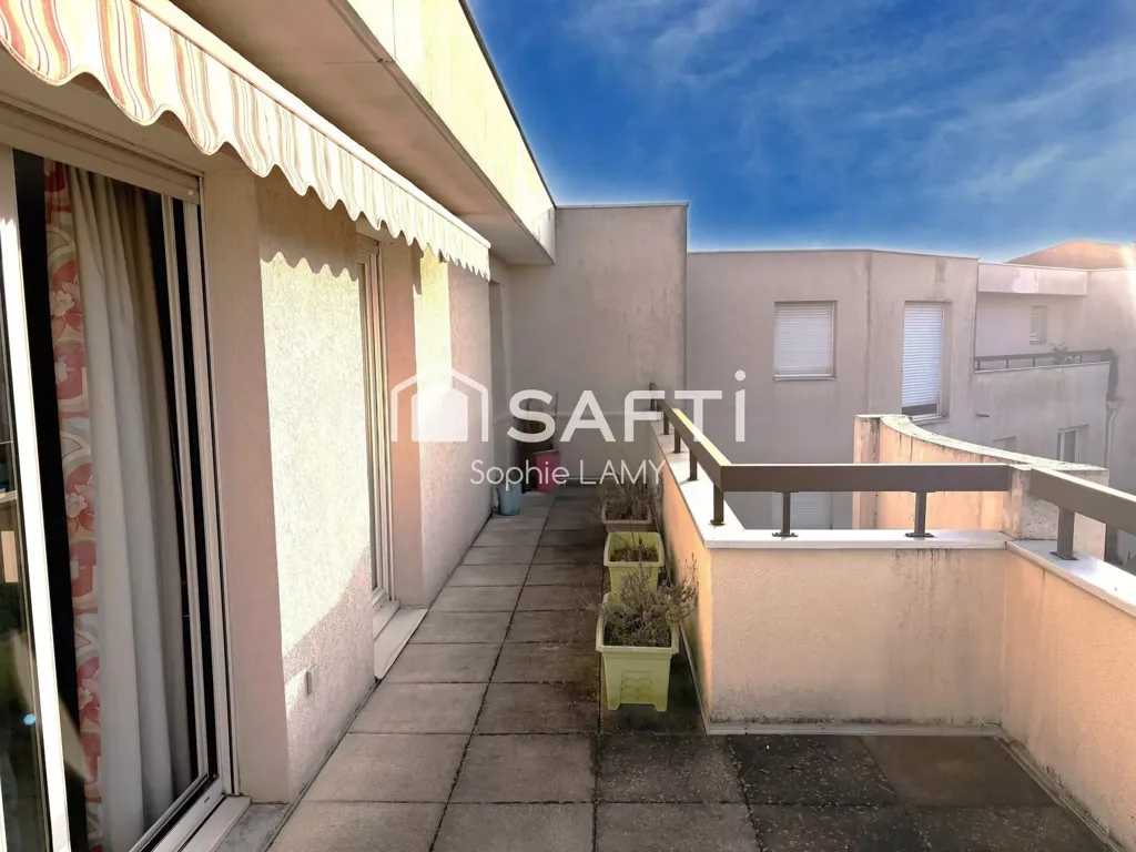 Rõdu - 4-Piece Apartment with West Terrace in Dijon