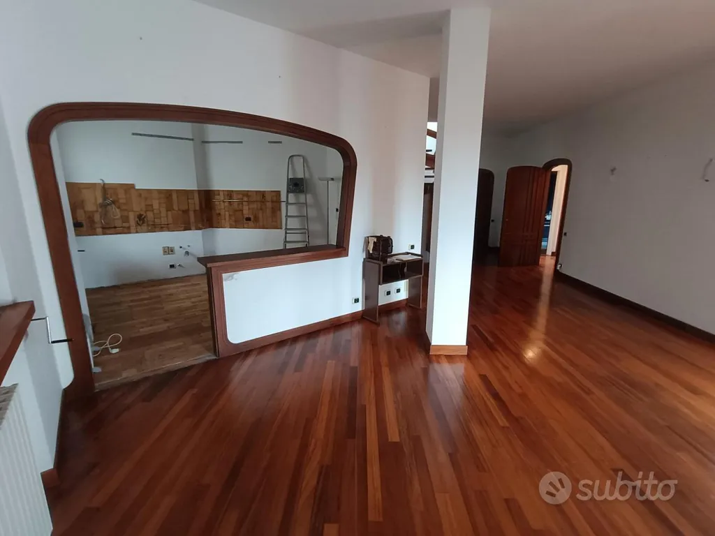 6-room house in IT