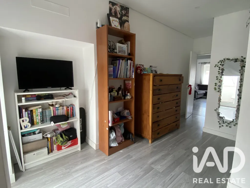 Soggiorno - Renovated Apartment with Balcony in Setúbal