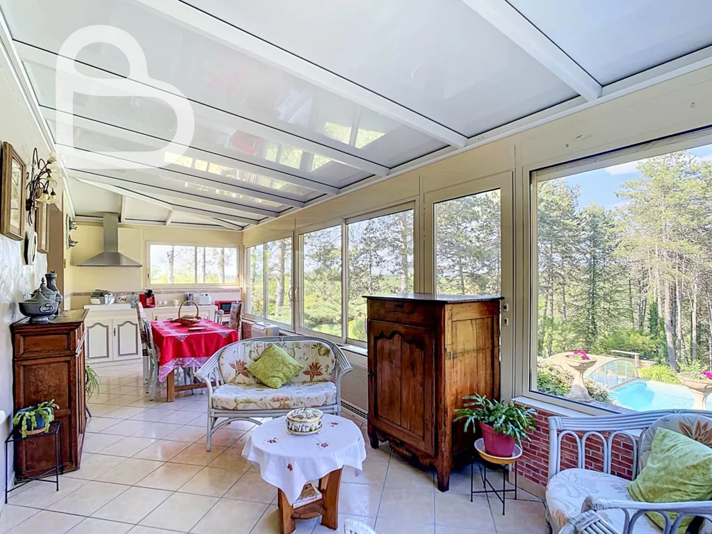 Terrasse - Maison avec Piscine sur Parc de 1 ha à Nadaillac-de-Rouge