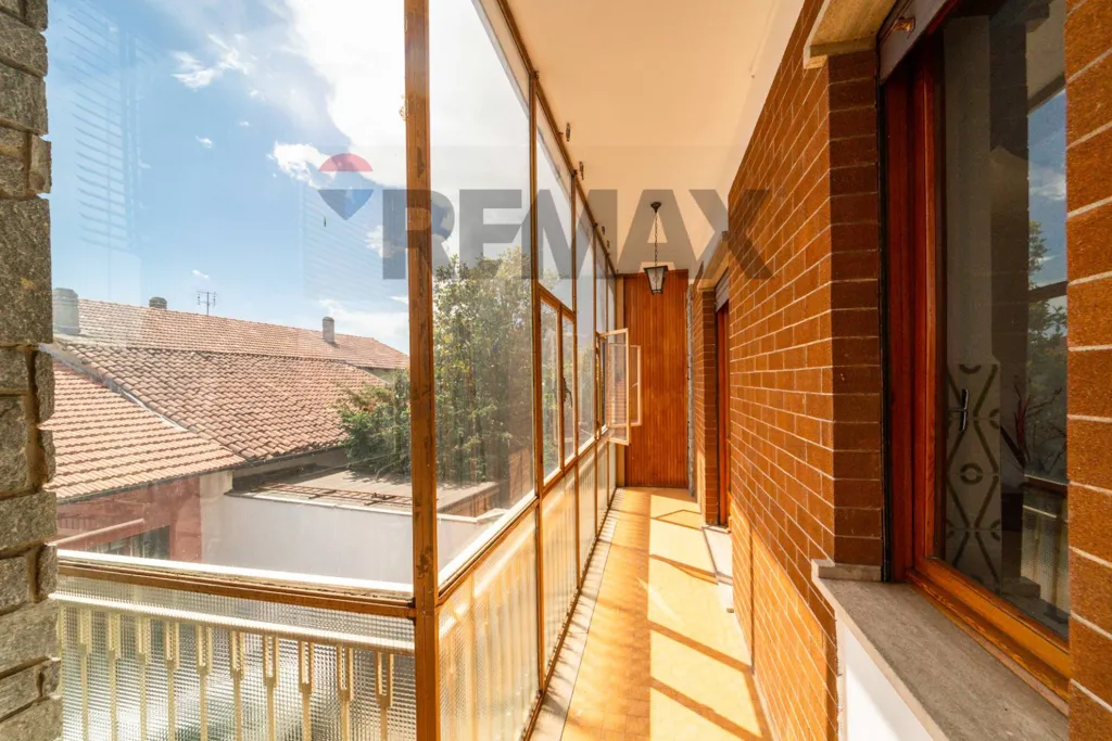 Balcony - Semi-detached House with Terrace in Mazzè