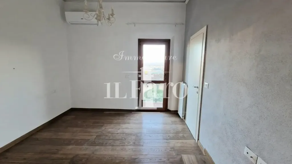 Pièces - Terraced House with Terrace in El Castello, Signa
