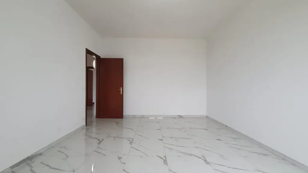 Pièces - Rustic-Style Apartment with Balcony in Mirandola