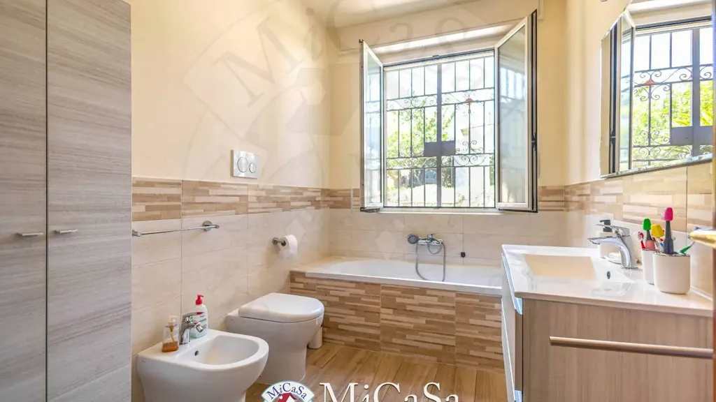 Salles de bain - Duplex with Sea View in Marina di Pisa